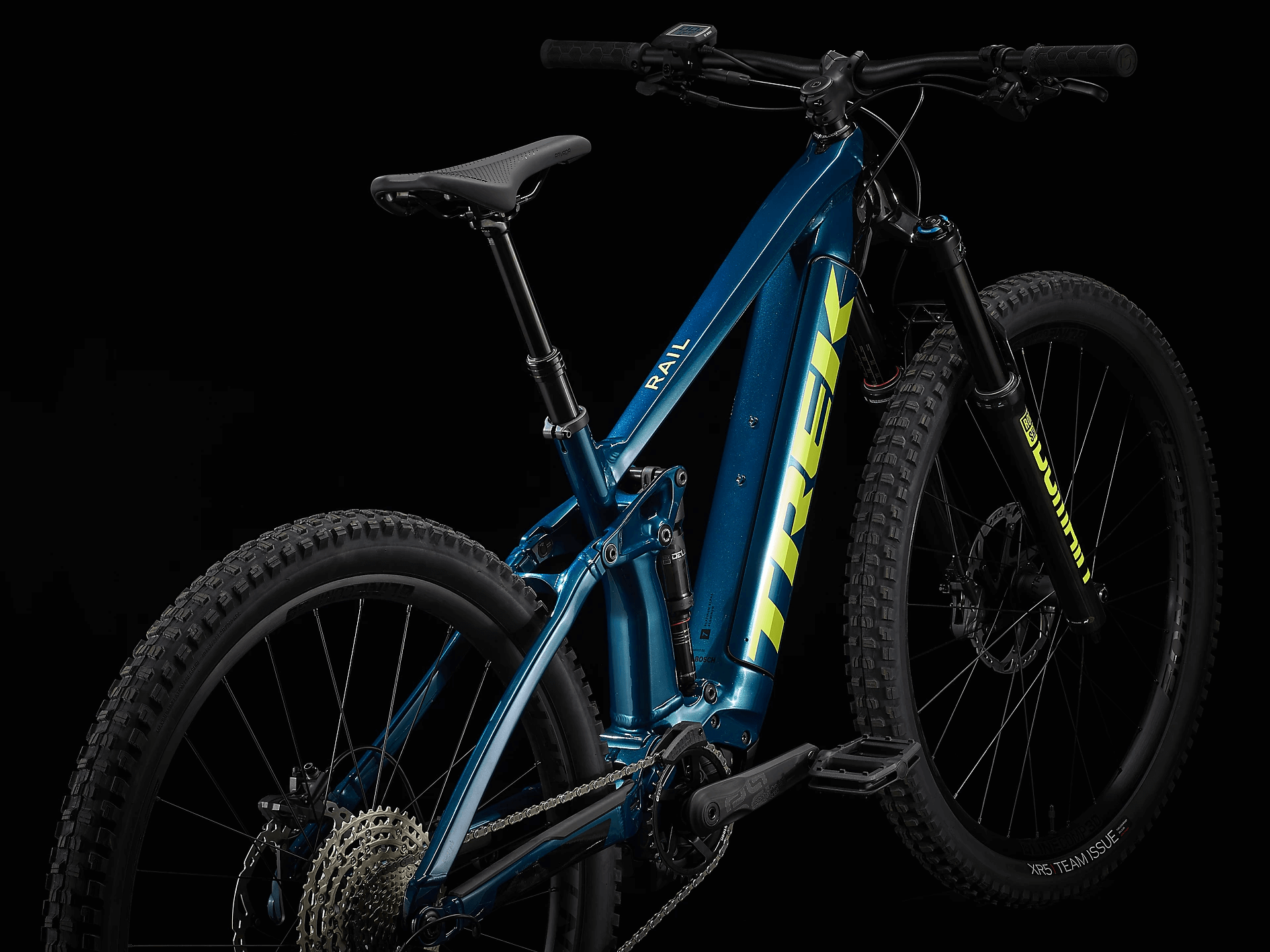 Trek Rail 7 2022 + Kask rowerowy 