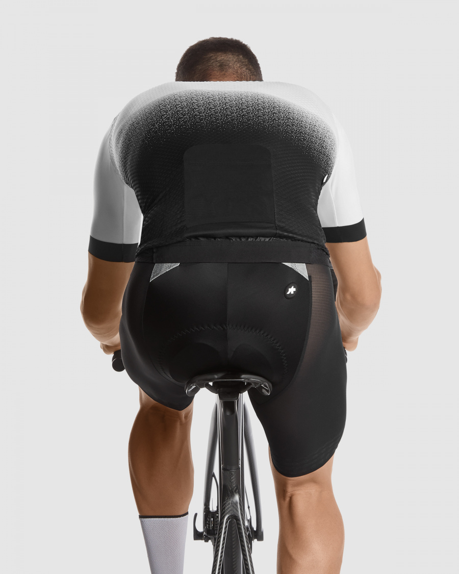 ASSOS 11.20.324.57 32