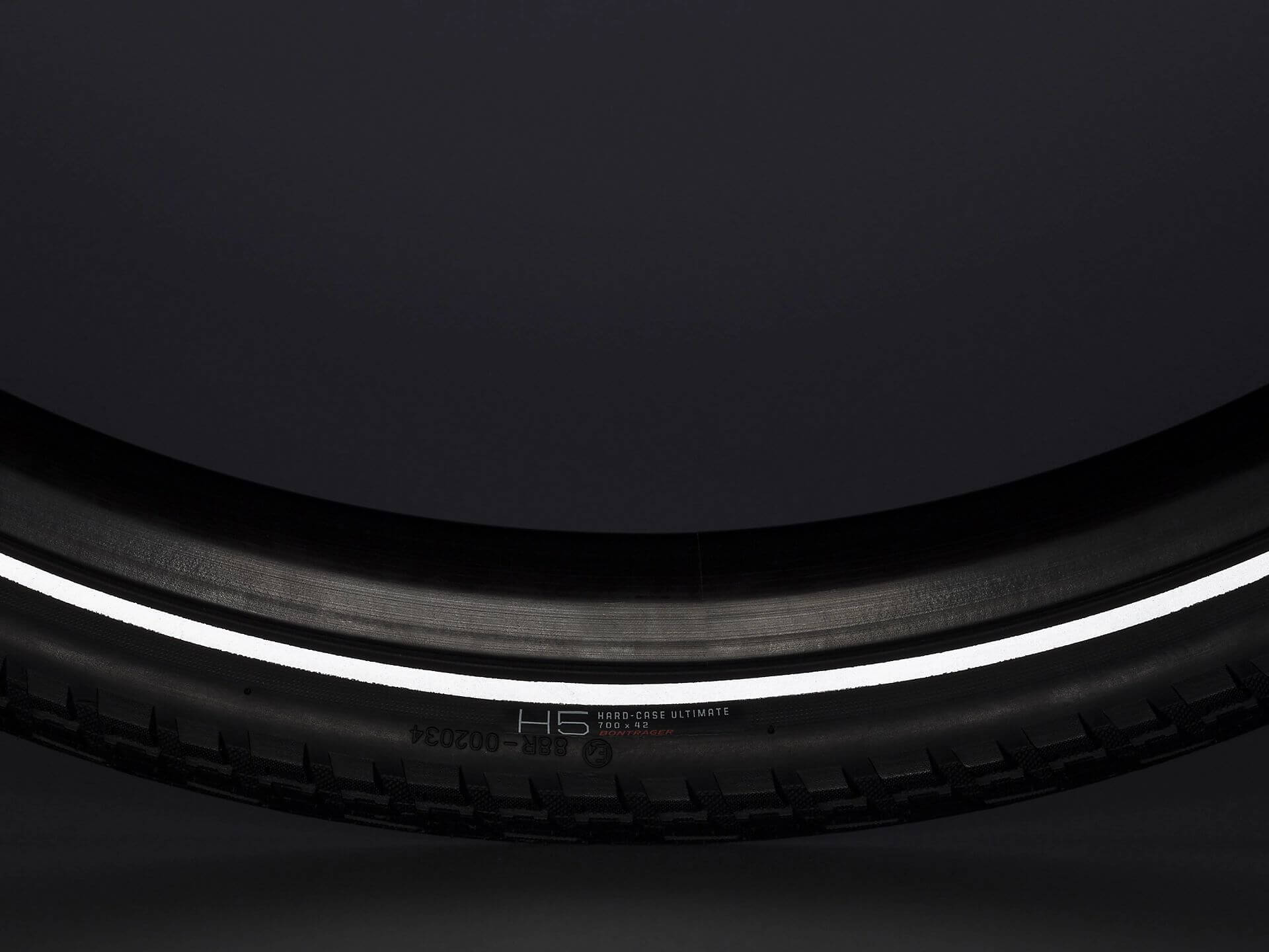 BontragerH5HardCaseUltimateReflective 09390 J Alt3 Wynik