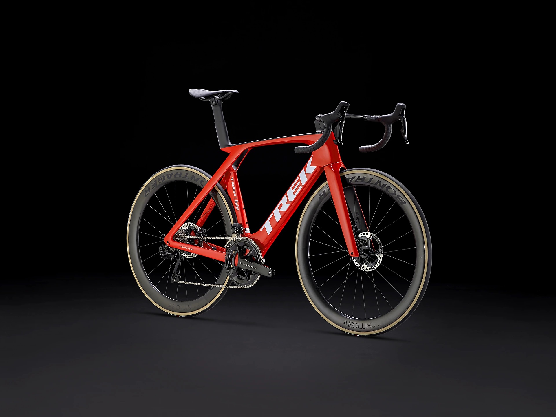 MadoneSLR9 23 37419 B Portrait