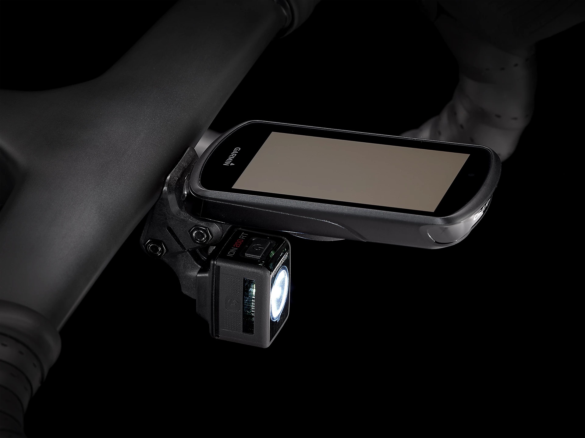 EmondaSLR6eTap 23 35022 A Accessory1