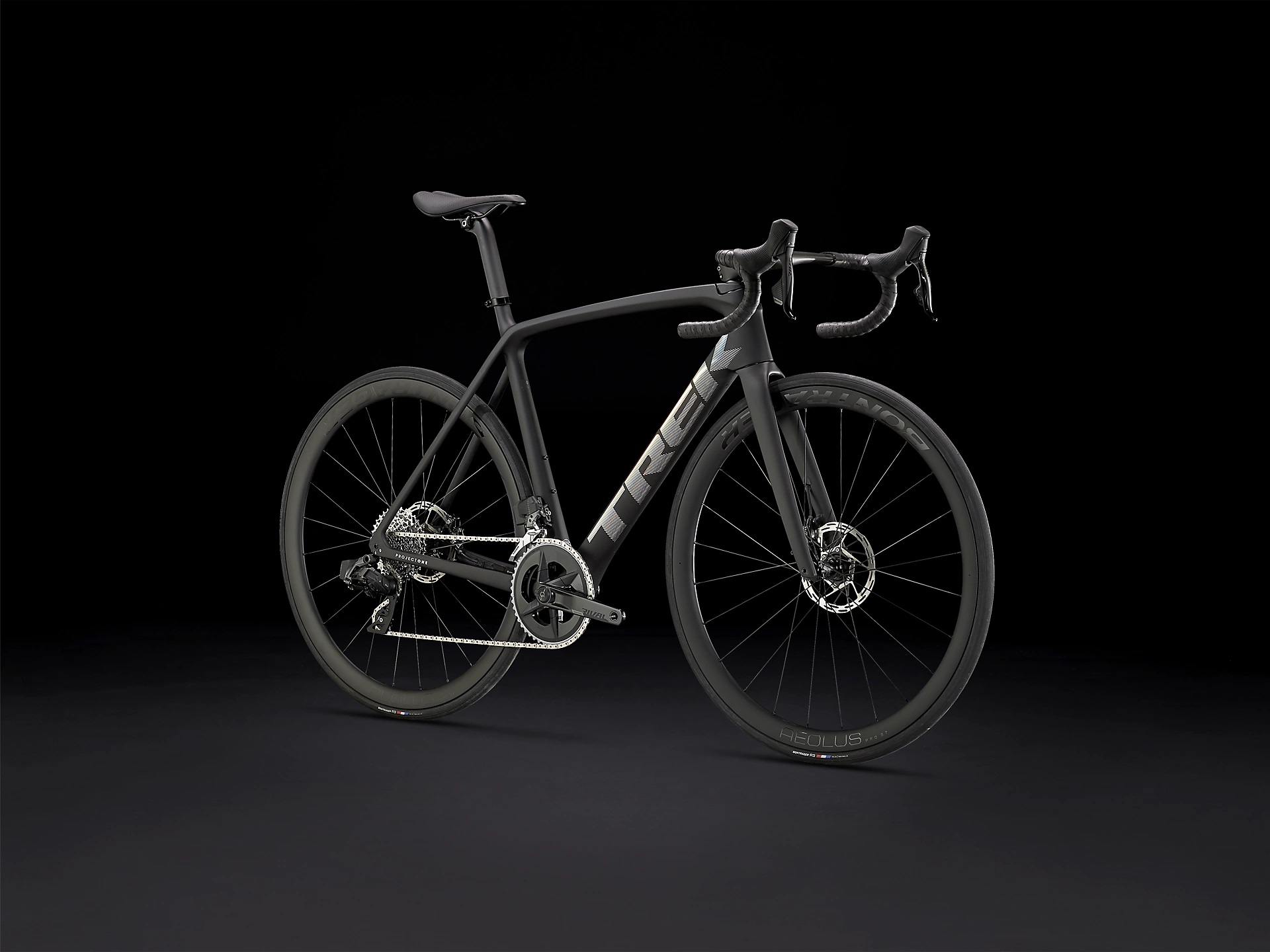 EmondaSLR6eTap 23 35022 A Portrait