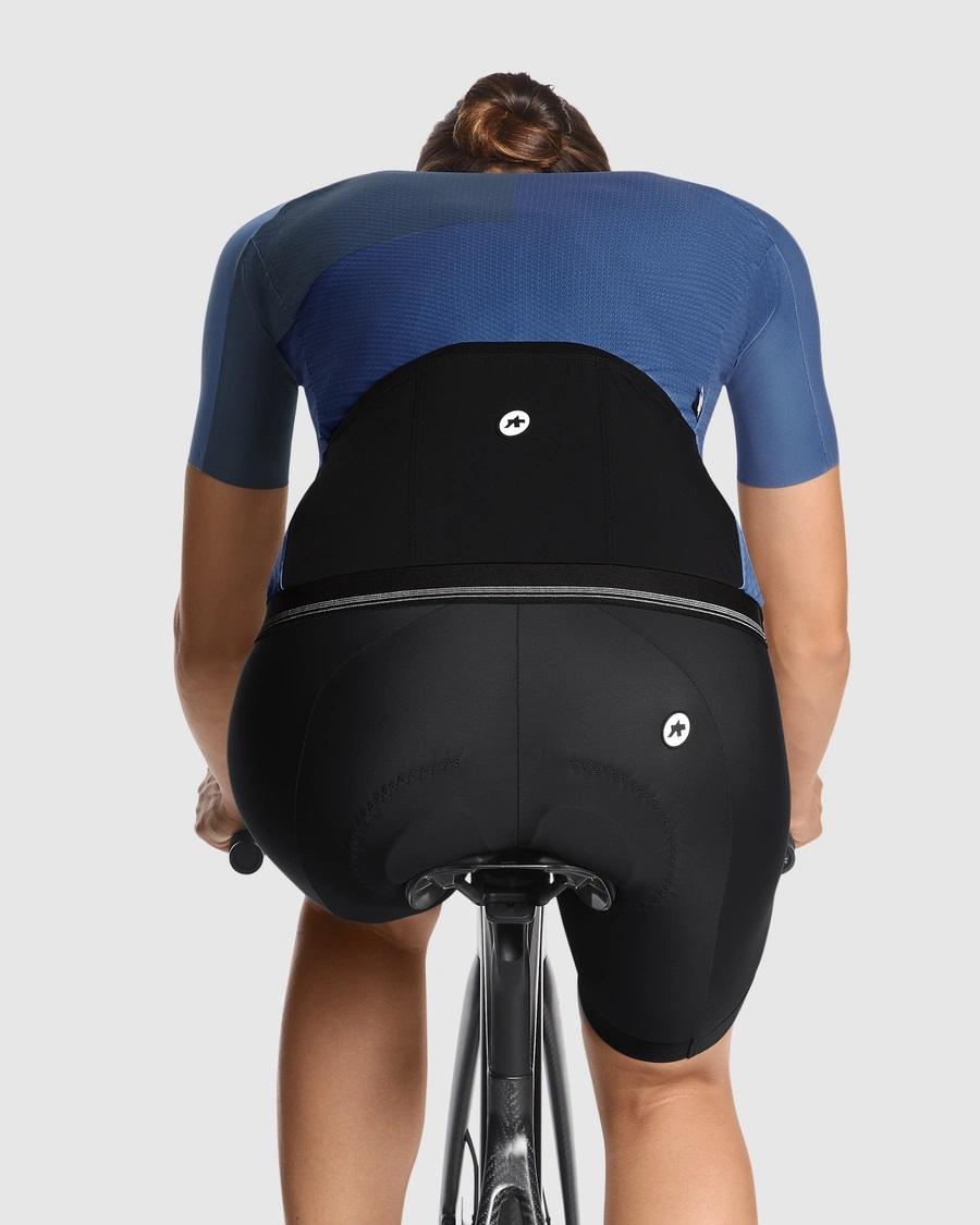 ASSOS 12.20.350.2A 32