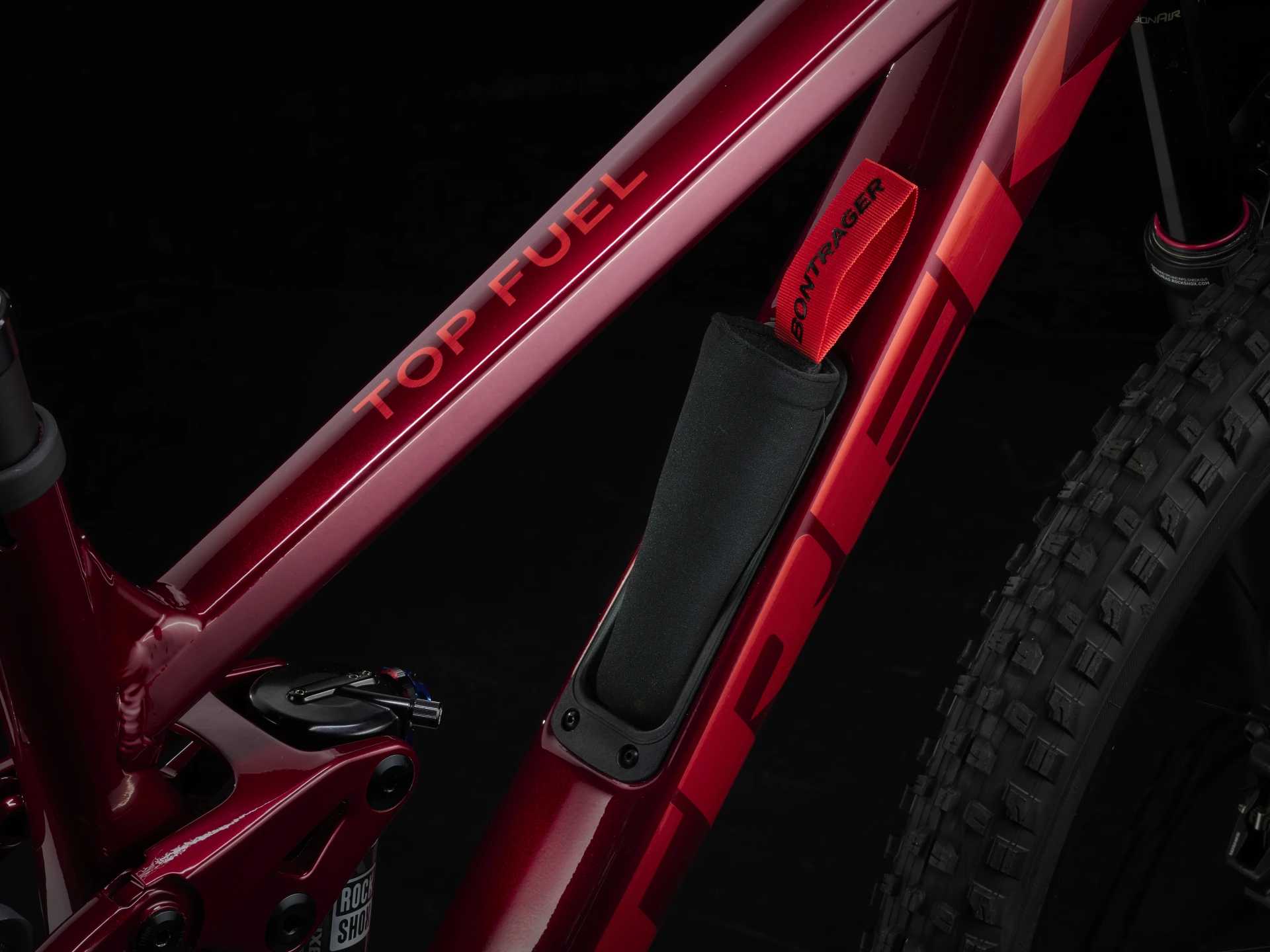 Trek Top Fuel 8 GX AXS T-Type Trek Top Fuel 8 GX AXS T-Type