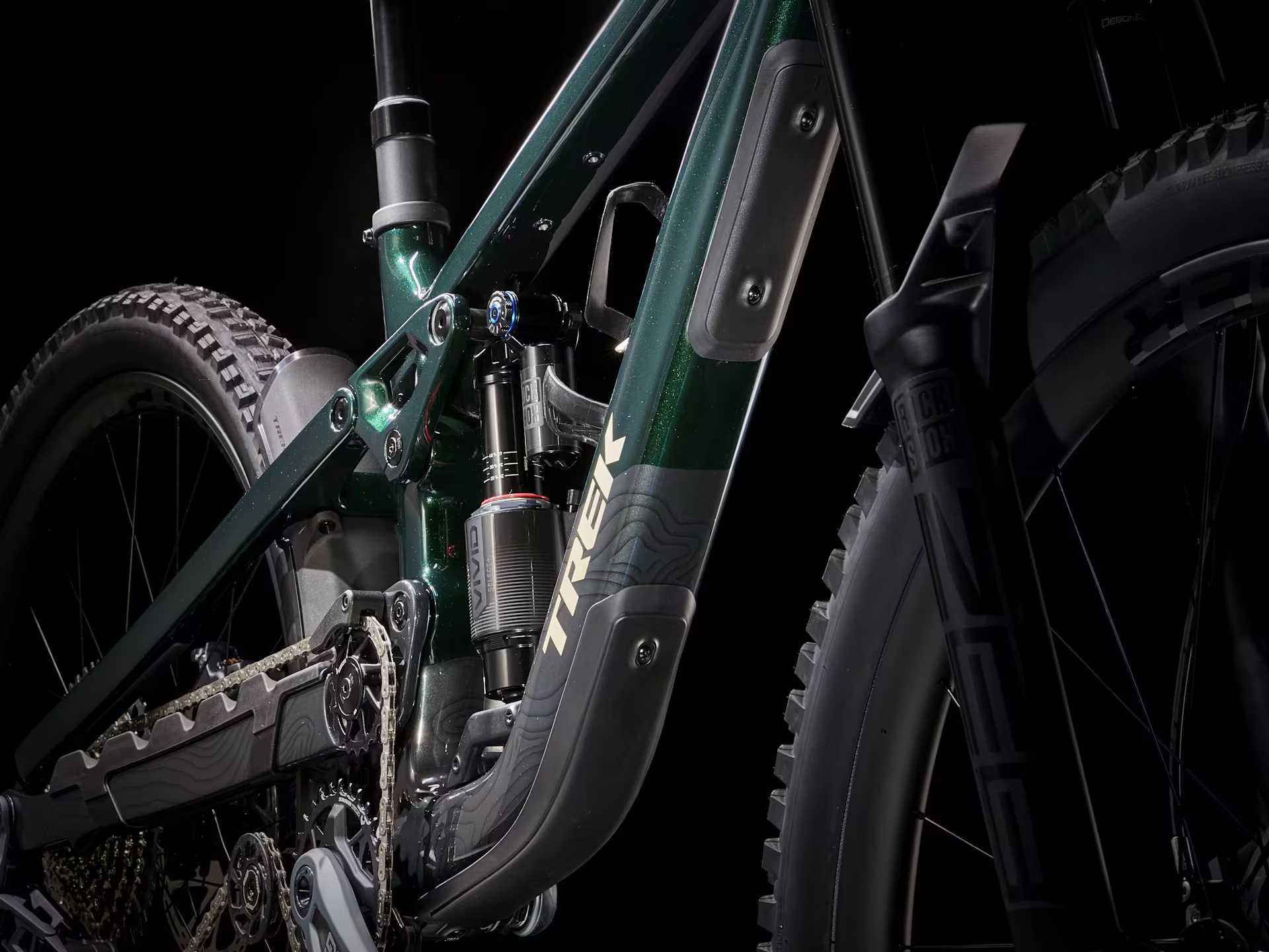 Trek Slash 9.8 GX AXS T-Type Gen 6 - Daintree (11) Trek Slash 9.8 GX AXS T-Type Gen 6 - Daintree