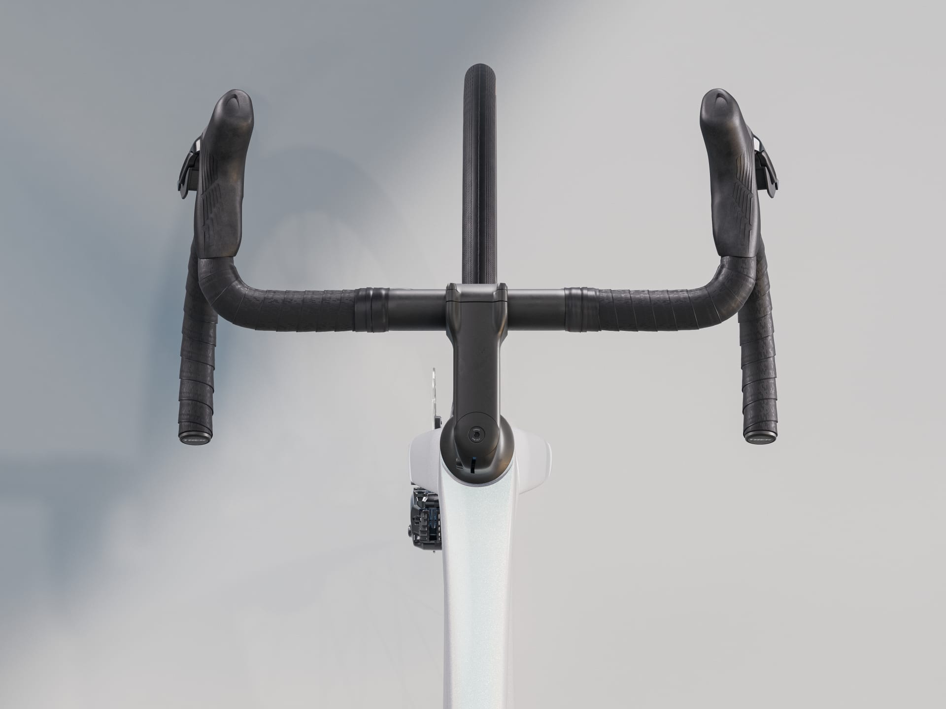 MadoneSL6 25 46219 C Alt2