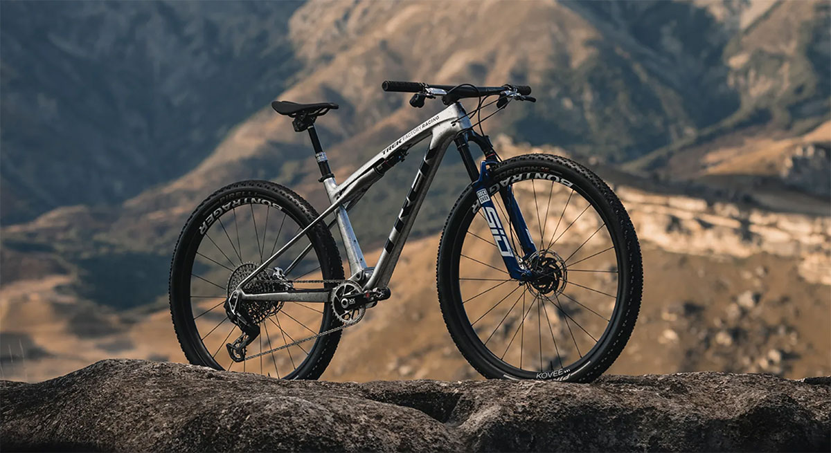 Trek Supercaliber: Rewolucja w świecie XC już dostępna w Fabryce Rowerów!