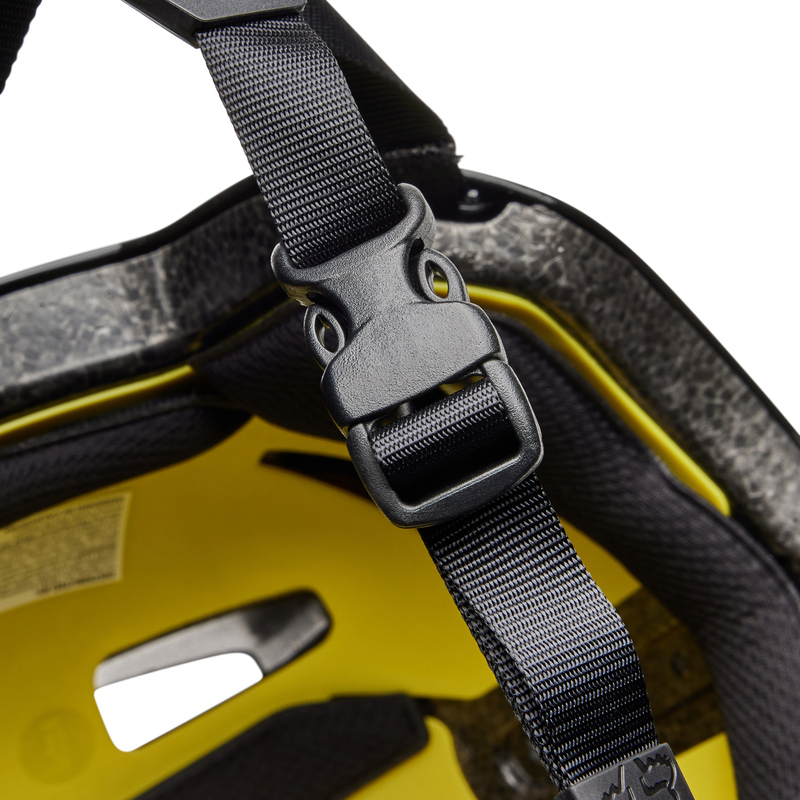 Kask FOX FLIGHT Helmet Black (7) Kask FOX FLIGHT Helmet Black