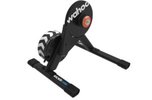 Trenażer Wahoo KICKR CORE 2 (ZWIFT Cog & Click)