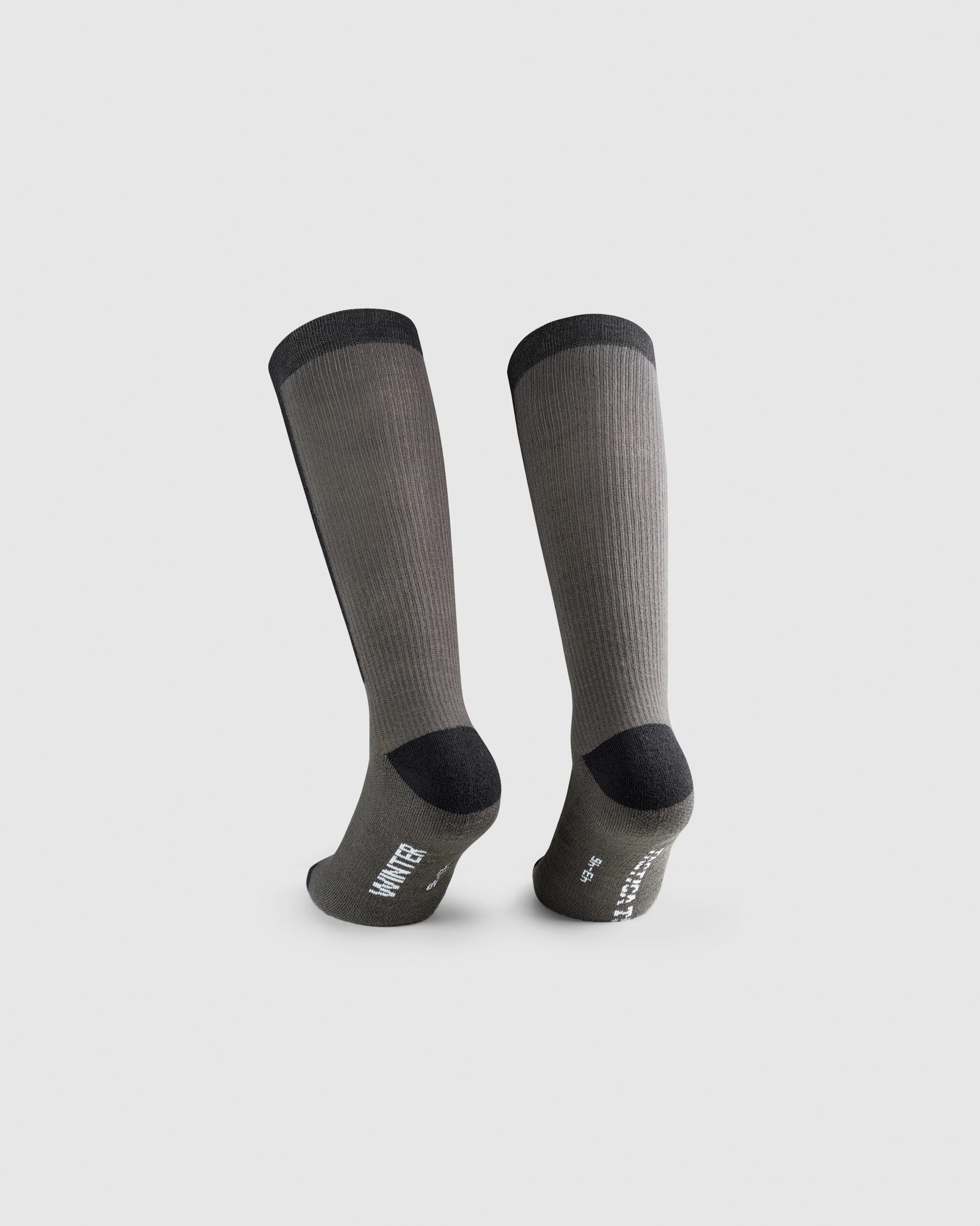Zimowe skarpety rowerowe ASSOS TACTICA winter SOCKS T5 Black skarpetki Unisex