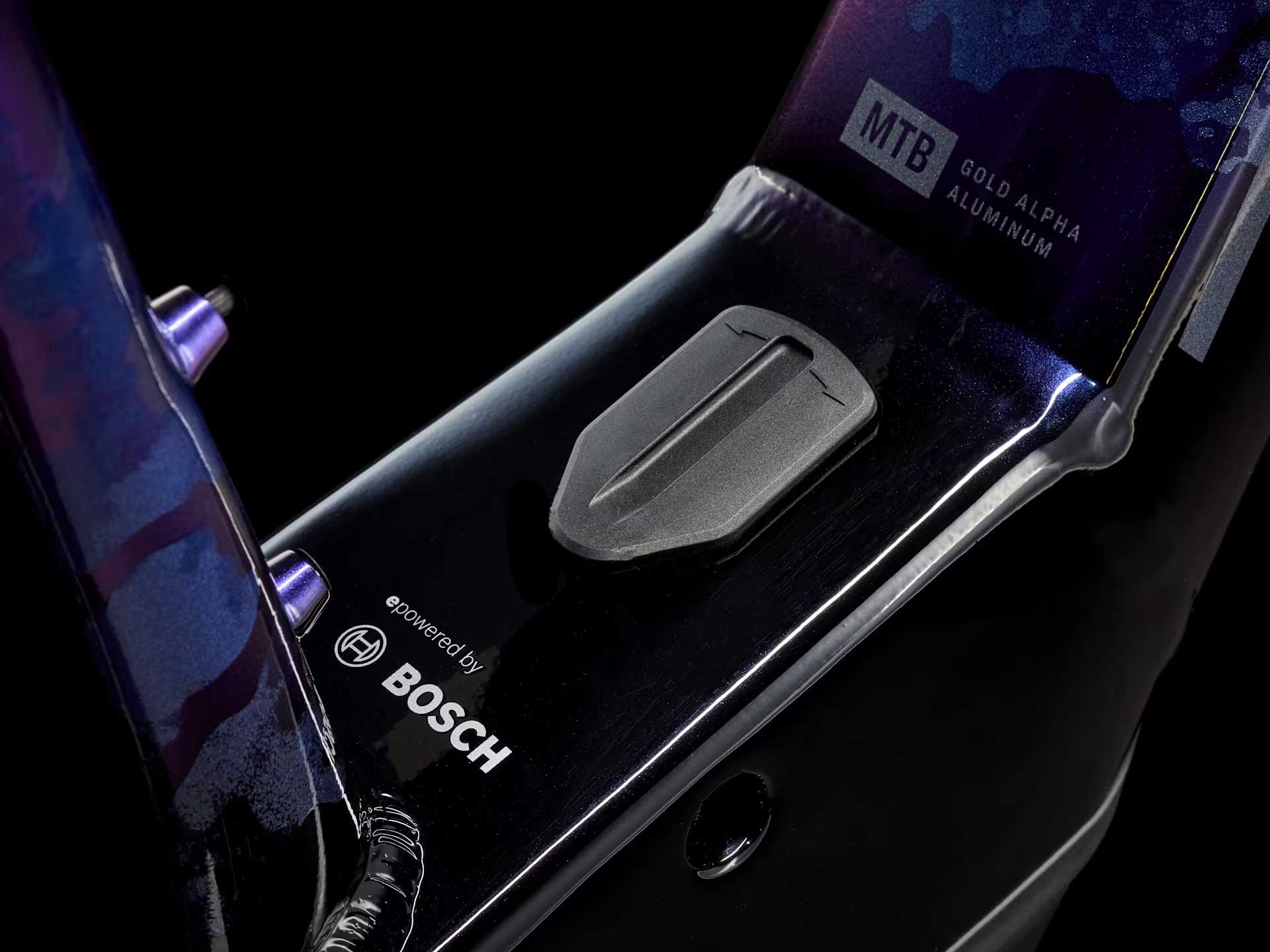 Trek Marlin+ 8 Purple Flip To Black Fade (3)