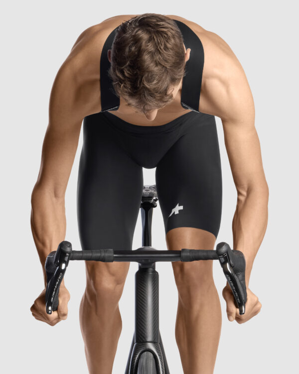 Spodenki rowerowe na szelkach ASSOS EQUIPE R S11 bib shorts - obrazek 6