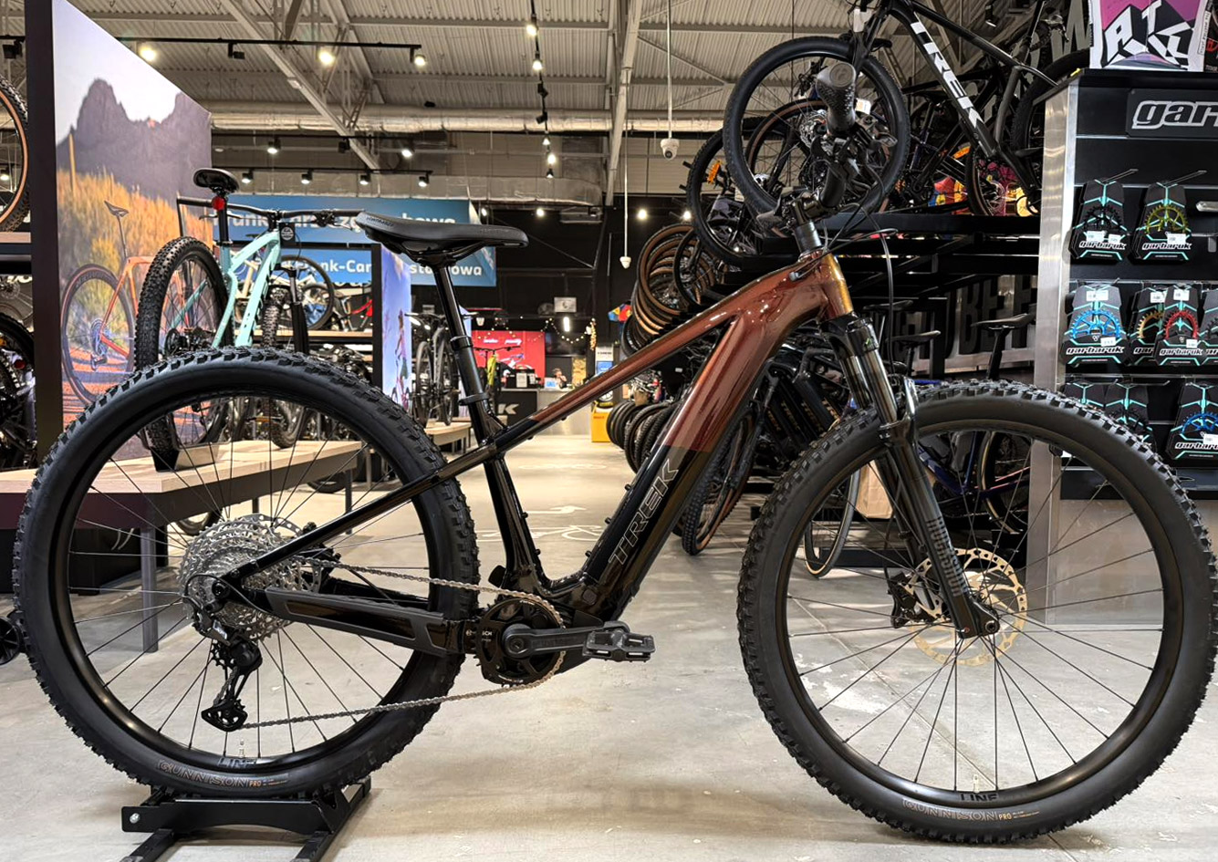 Trek Powerfly+ 6 – Górskie przygody bez wysiłku