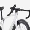 Trek Madone SL 7 Gen 8 Gloss Crystal White-Matte Deep Smoke (5) Trek Madone SL 7 Gen 8 Gloss Crystal White-Matte Deep Smoke