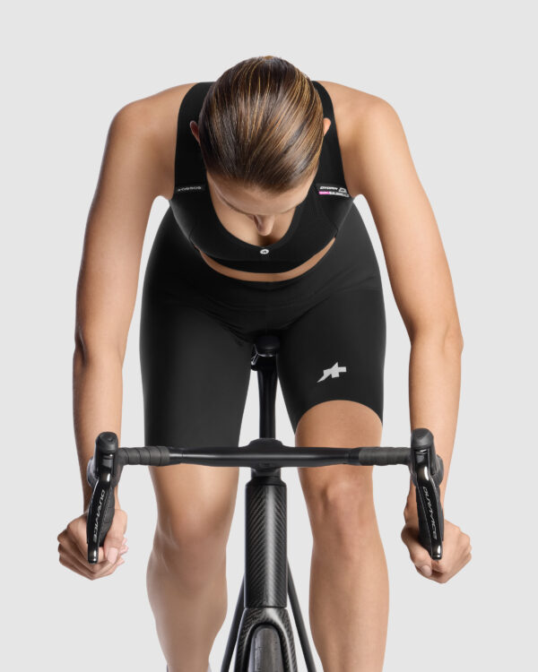 Damskie spodenki rowerowe na szelkach ASSOS DYORA R S11 - obrazek 6