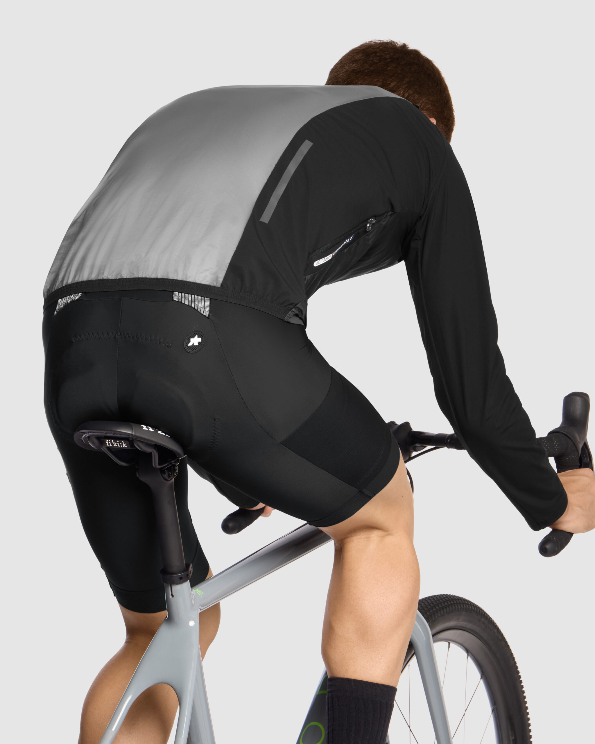 Letnia kurtka rowerowa ASSOS TACTICA STEINADLER SHELL JACKET T5