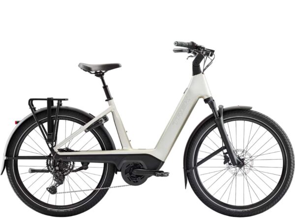 TrekCharter+ 4 R9 800 Wh o niskim przekroku Lunar Silver