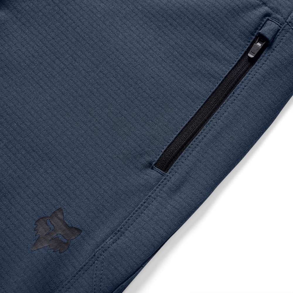 Młodzieżowe spodenki rowerowe FOX DEFEND Galaxy Blue (4) Młodzieżowe spodenki rowerowe FOX DEFEND Galaxy Blue