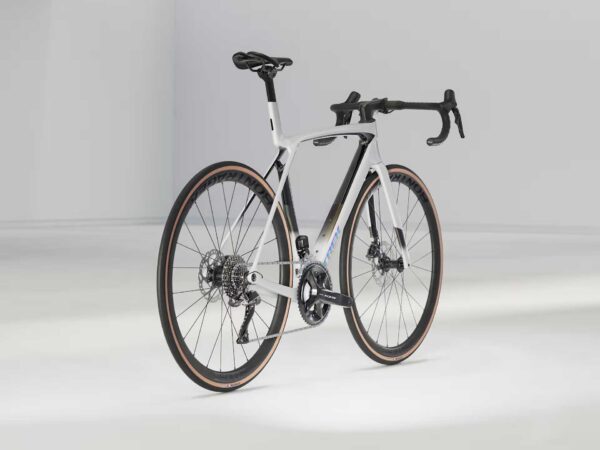 Trek Madone SL 6 Gen 8 aerodynamiczny rower szosowy - obrazek 2