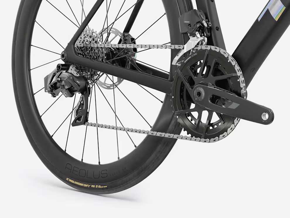 Trek Domane SL 6 AXS Gen 5 rower szosowy z włókna węglowego Matte Deep Smoke