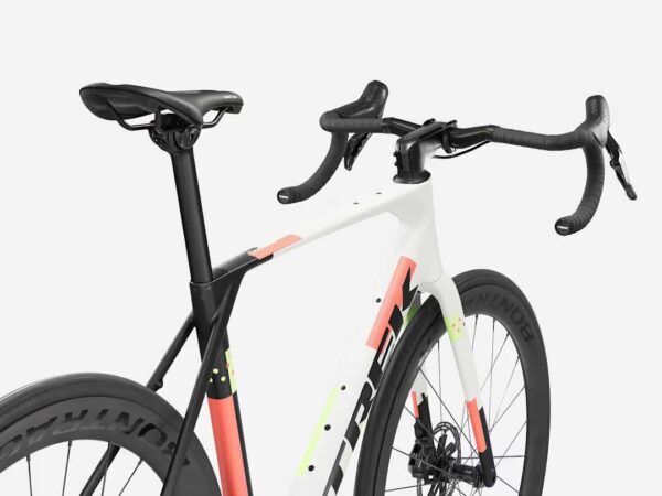 Trek Domane SL 7 AXS 1x Gen 5 karbonowy rower szosowy - obrazek 4
