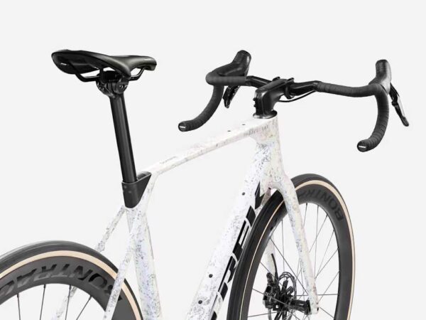 Trek Domane SLR 7 AXS Gen 5 bardzo lekka karbonowa szosa - obrazek 3