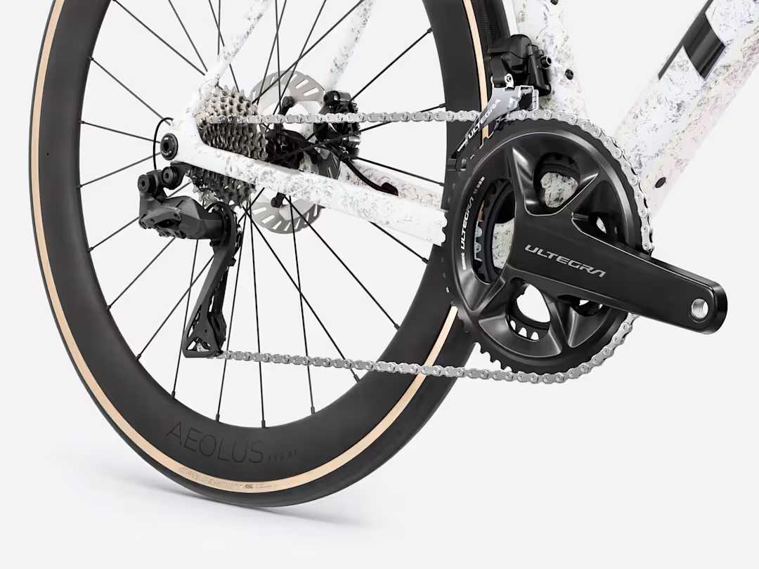 Trek Domane SLR 7 Gen 5 Mother of Pearl.Silver Marble