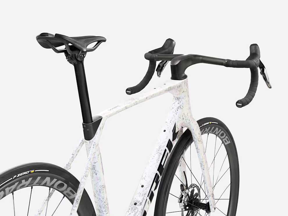 Trek Domane SLR 9 AXS 1x13 Gen 5 Mother Of Pearl.Silver Marble (3)