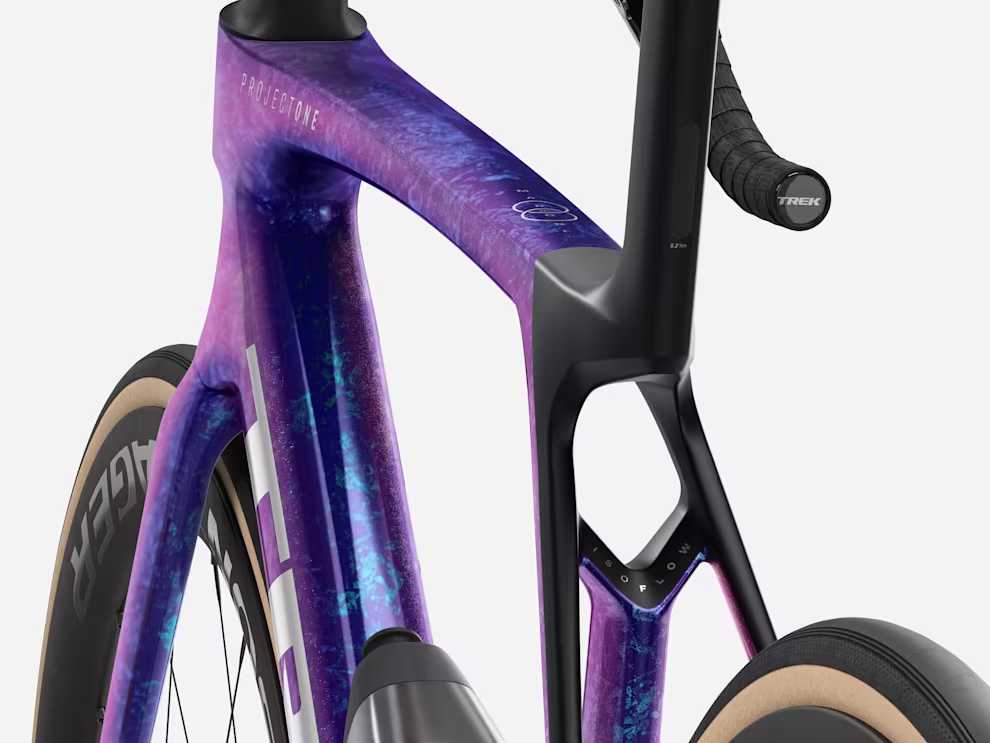 Trek Madone SLR 7 AXS Gen 8 Purple Phaze.Amethyst Marble (3)