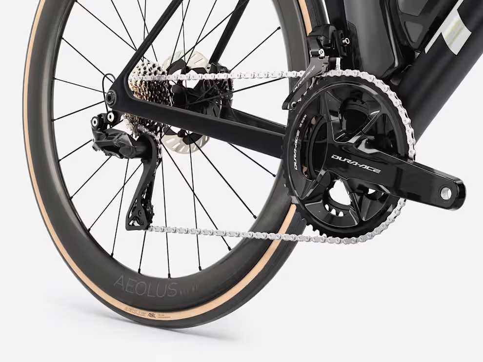 Trek Madone SLR 9 Gen 8 Matte Deep Smoke (5) Trek Madone SLR 9 Gen 8 Matte Deep Smoke