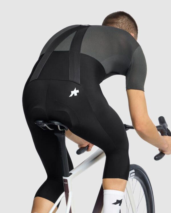 Spodnie rowerowe 3/4 na szelkach ASSOS MILLE bib knickers S11 - obrazek 6