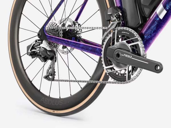 Trek Madone SLR 9 AXS Gen 8 bardzo lekka szosa aero - obrazek 2