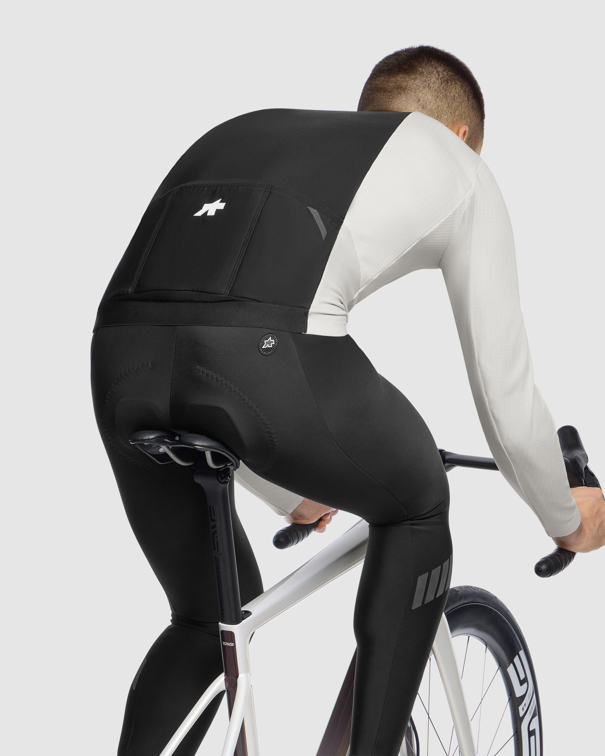 Zimowa Kurtka Rowerowa ASSOS MILLE GT MEN'S WINTER JACKET S11 EVO Almond Milk (6)